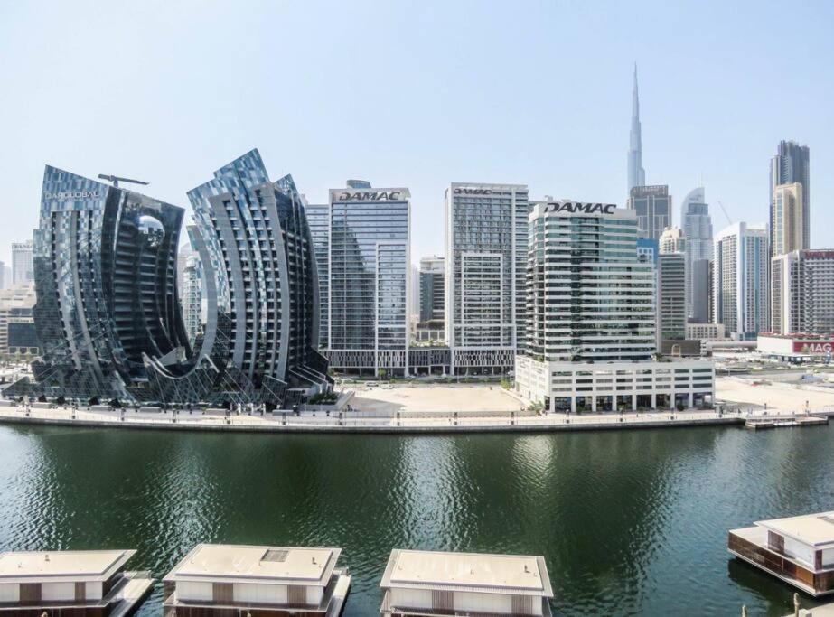 Stylish 2 Bedroom In Binghatti, Business Bay Dubai Exterior photo